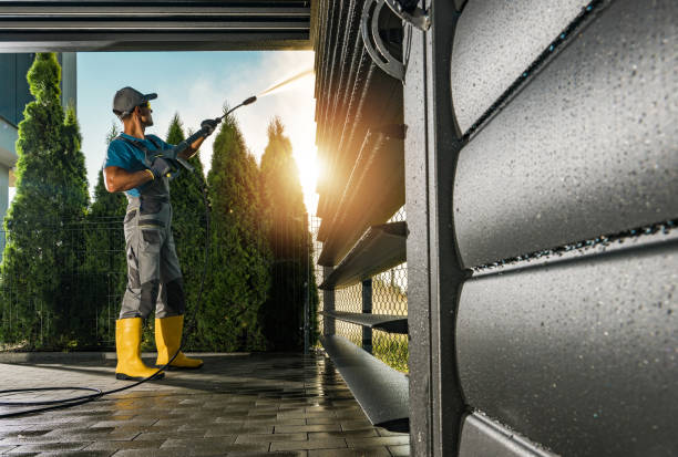 Best Graffiti Removal  in Balmville, NY
